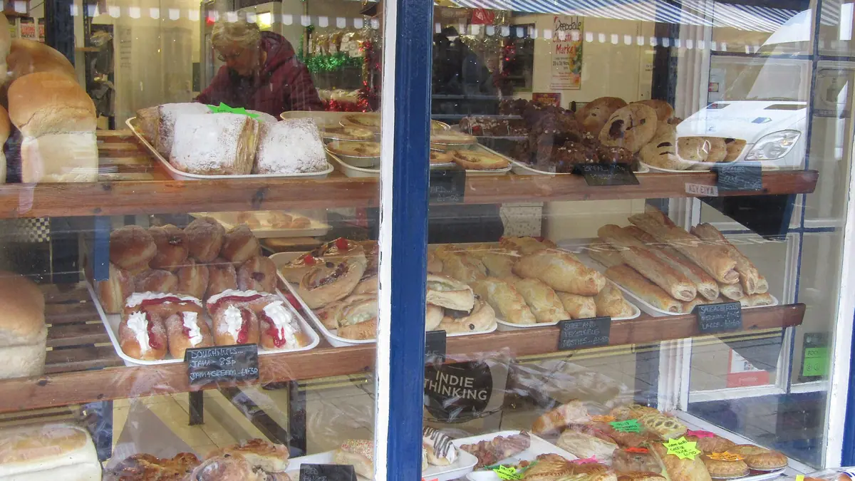 Birds – bakery in Loughborough town centre